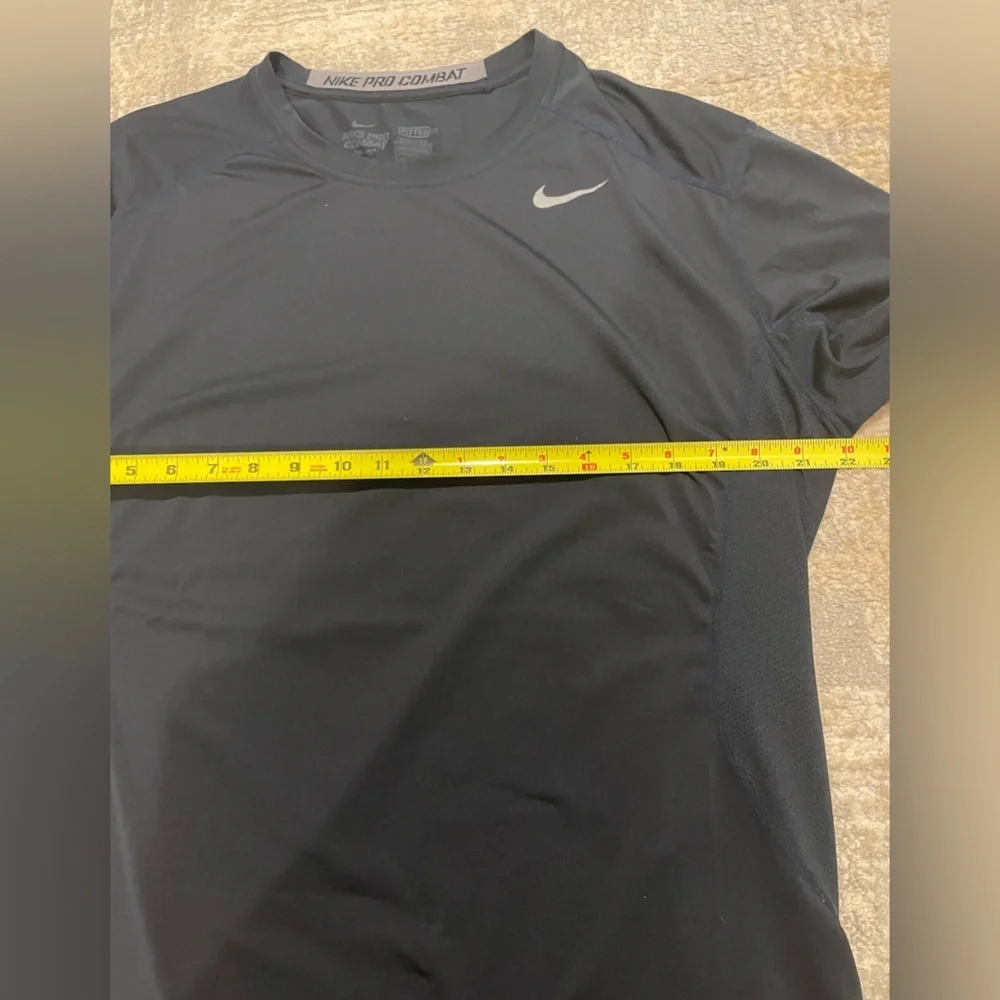 Nike Pro Combat XL Fitted Black Athletic Tee T Shirt Short Sleeve Dri-Fit - Picture 7 of 7